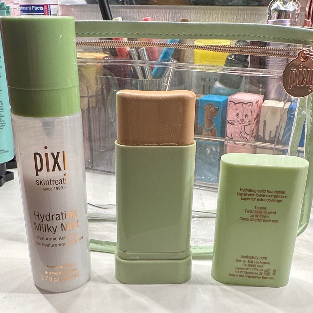 Pixi Hydrating Milky Mist and Solid Foundation - Mint Green Gently used